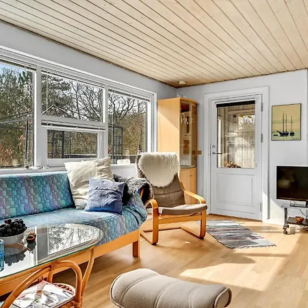 Дом отдыха 3 Bedroom Amazing In