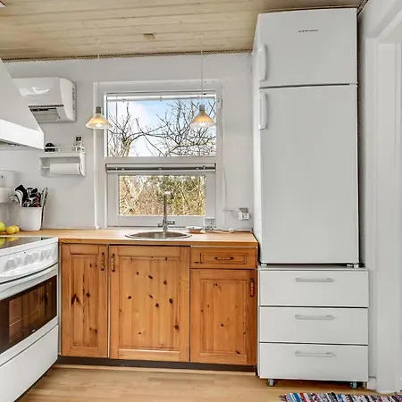 3 Bedroom Amazing In Glesborg