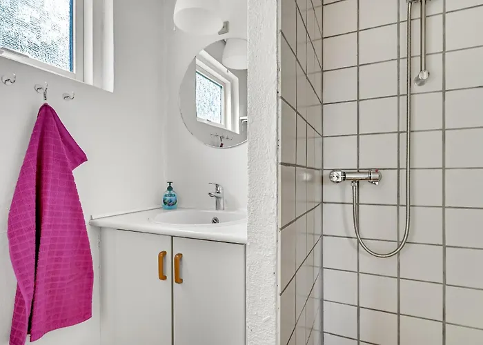 3 Bedroom Amazing In Feriehus *